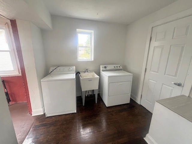 358 Pointview Rd, Brentwood, PA 15227