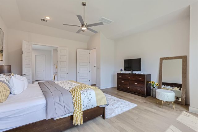 704 PALAMOS DR, Leander, TX 78641