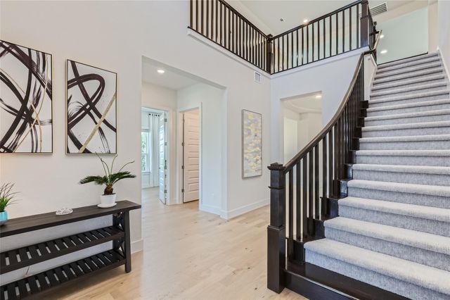 704 PALAMOS DR, Leander, TX 78641