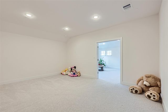 704 PALAMOS DR, Leander, TX 78641