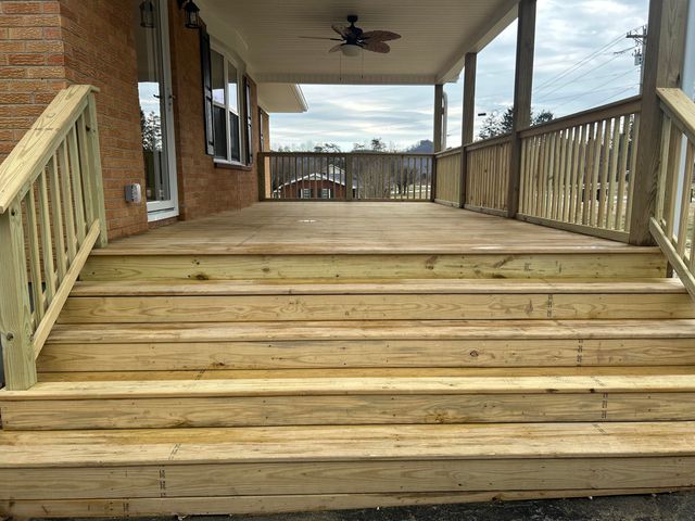 166 Hatton Creek Road, Stanton, KY 40380