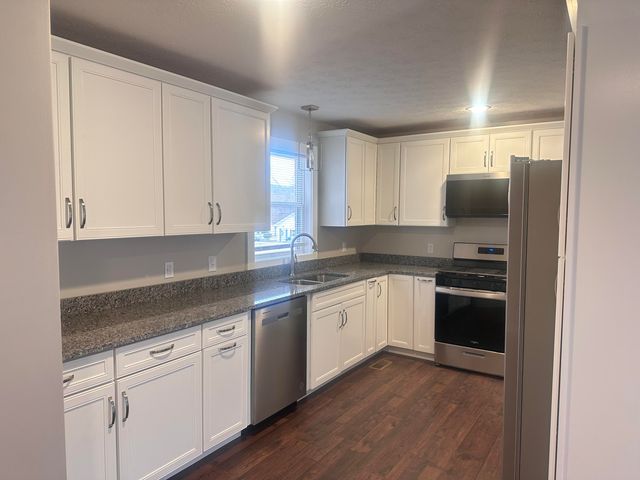 166 Hatton Creek Road, Stanton, KY 40380