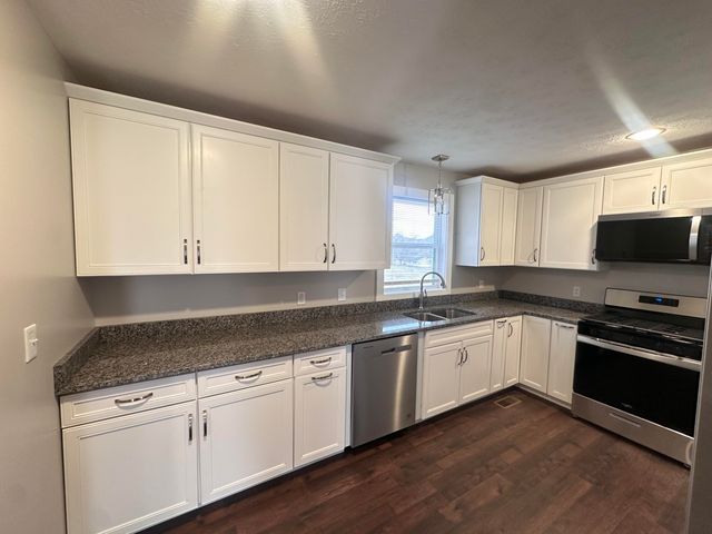 166 Hatton Creek Road, Stanton, KY 40380