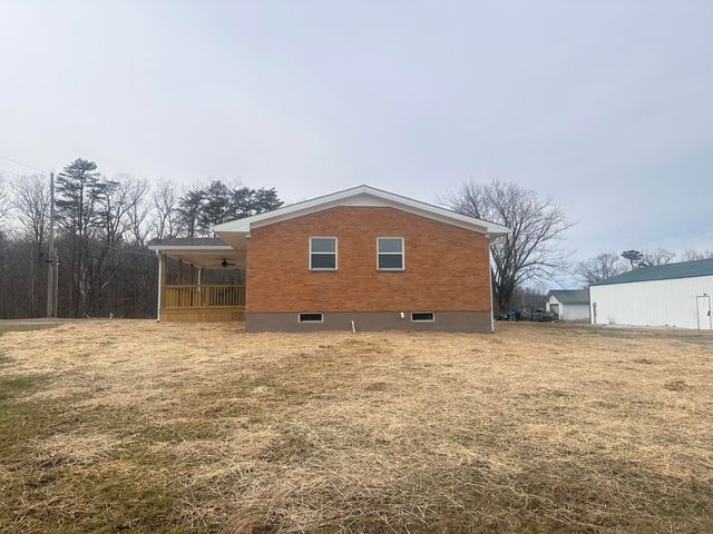 166 Hatton Creek Road, Stanton, KY 40380