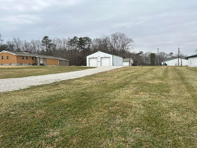 166 Hatton Creek Road, Stanton, KY 40380