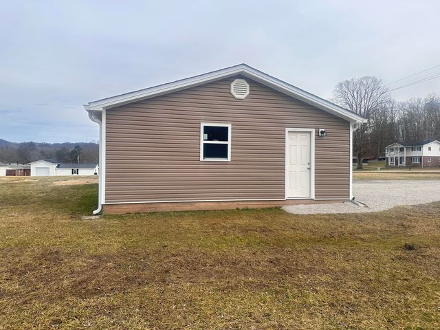 166 Hatton Creek Road, Stanton, KY 40380