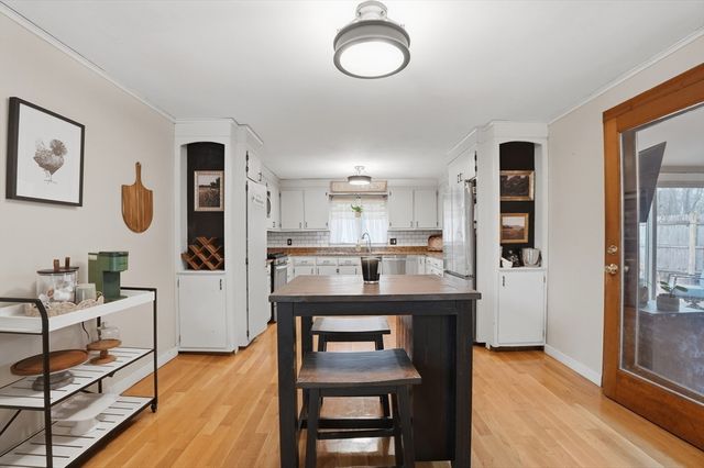 209 Central Street, Rockland, MA 02370