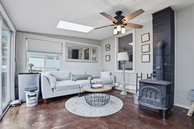 209 Central Street, Rockland, MA 02370