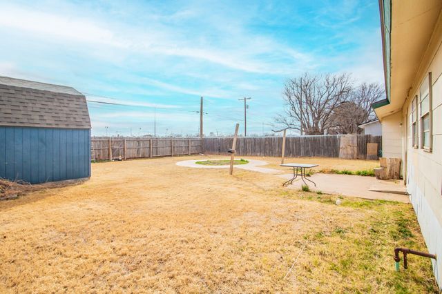 1903 71st Street, Lubbock, TX 79412