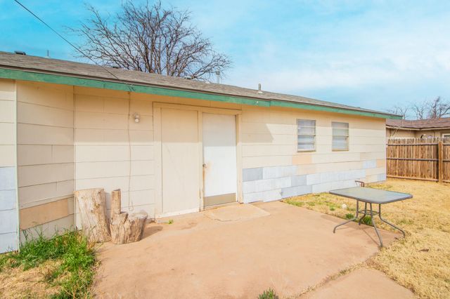 1903 71st Street, Lubbock, TX 79412