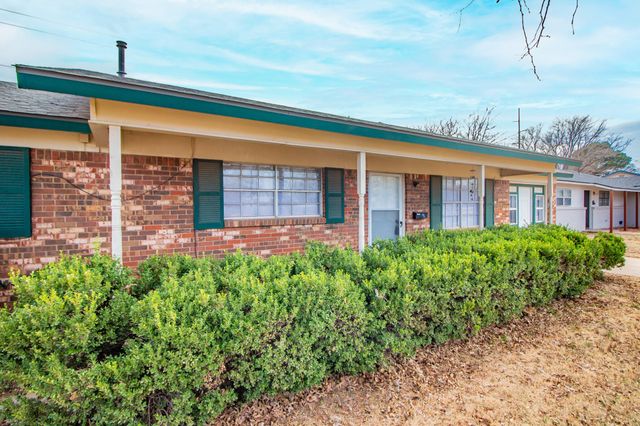 1903 71st Street, Lubbock, TX 79412