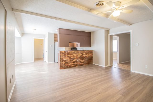 1903 71st Street, Lubbock, TX 79412