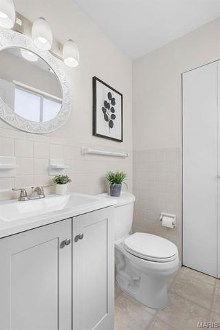 490 Jana Drive, Florissant, MO 63031