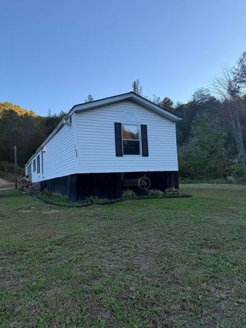 51 Cherokee Mountain, Flat Lick, KY 40935