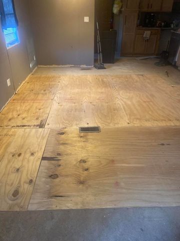 51 Cherokee Mountain, Flat Lick, KY 40935