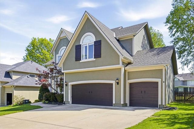 5117 W 162nd Street, Stilwell, KS 66085