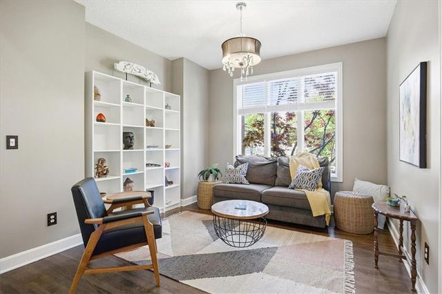 5117 W 162nd Street, Stilwell, KS 66085