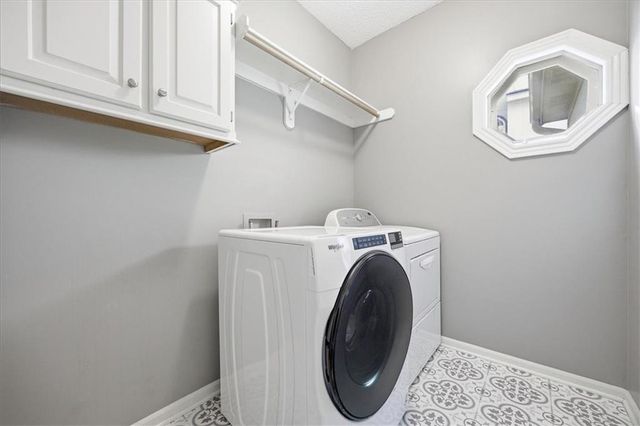 5117 W 162nd Street, Stilwell, KS 66085