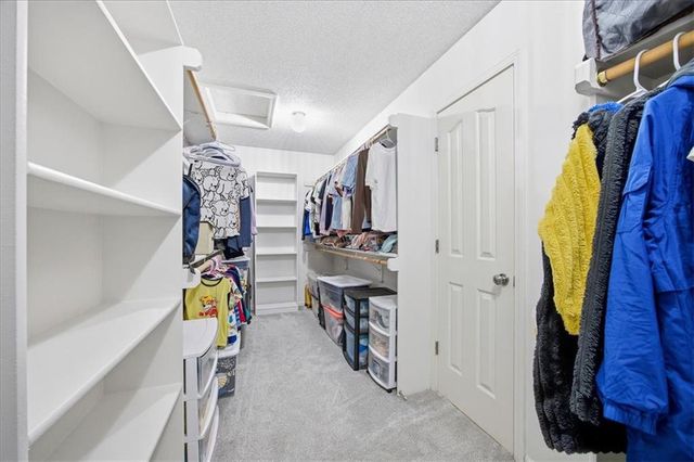 5117 W 162nd Street, Stilwell, KS 66085