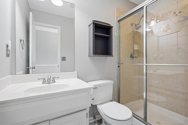 5117 W 162nd Street, Stilwell, KS 66085