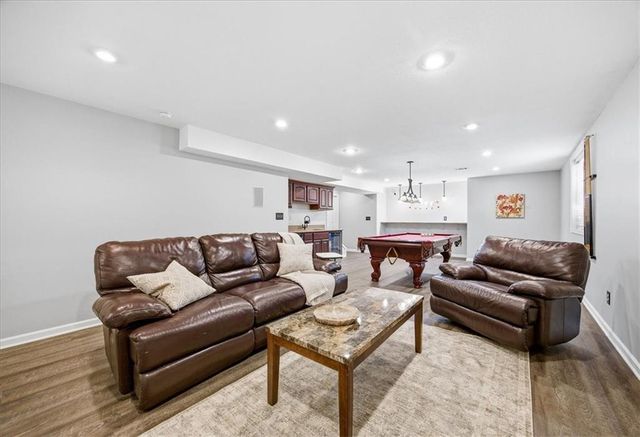 5117 W 162nd Street, Stilwell, KS 66085