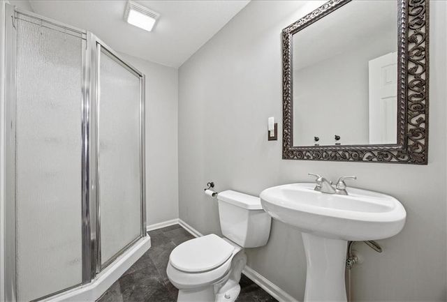 5117 W 162nd Street, Stilwell, KS 66085