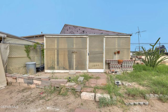 7864 LA GRANGE Court, El Paso, TX 79915