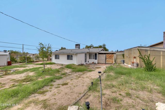 7864 LA GRANGE Court, El Paso, TX 79915