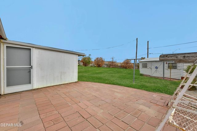 7864 LA GRANGE Court, El Paso, TX 79915