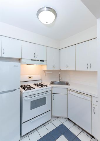 100 DOWD Street C8, Haverstraw, NY 10927