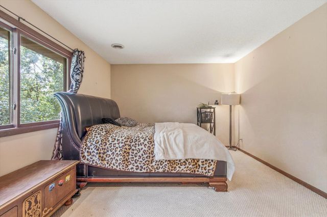 5473 E Brenner Pass, Fridley, MN 55432