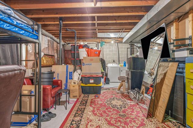 5473 E Brenner Pass, Fridley, MN 55432