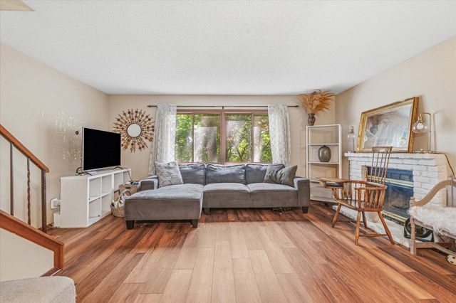 5473 E Brenner Pass, Fridley, MN 55432