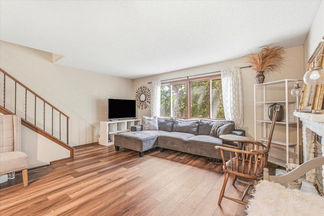 5473 E Brenner Pass, Fridley, MN 55432