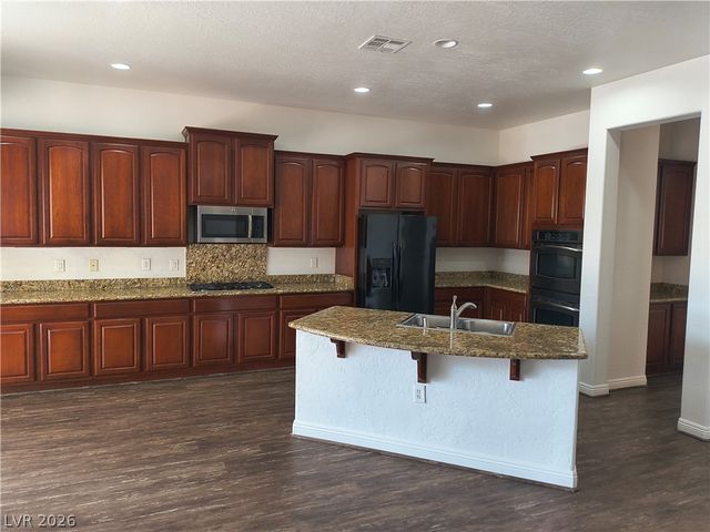 8754 Mayport Drive, Las Vegas, NV 89131