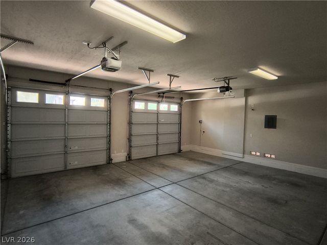 8754 Mayport Drive, Las Vegas, NV 89131