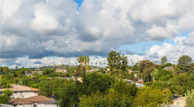 714 N Chestnut Avenue, Los Angeles, CA 90042