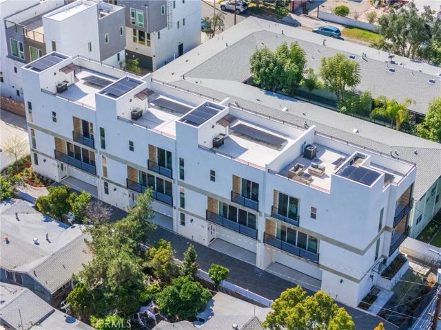 714 N Chestnut Avenue, Los Angeles, CA 90042