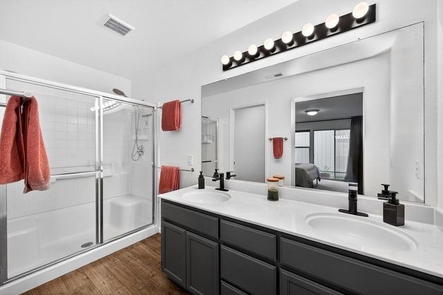 1109 Sandy Creek Dr, Folsom, CA 95630