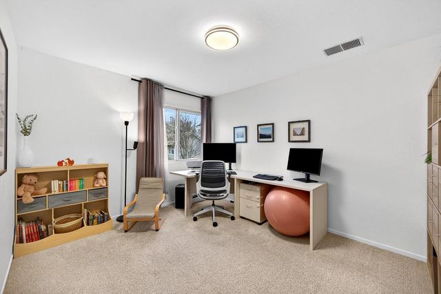 1109 Sandy Creek Dr, Folsom, CA 95630