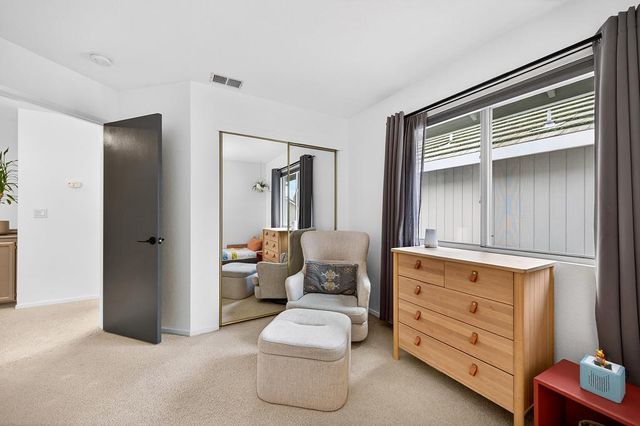 1109 Sandy Creek Dr, Folsom, CA 95630