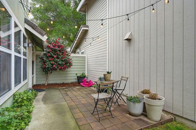 1109 Sandy Creek Dr, Folsom, CA 95630