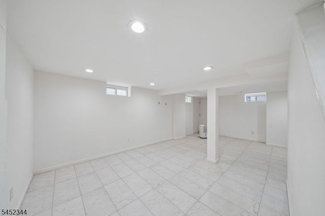 23 W Henry Pl, Woodbridge Twp., NJ 08830