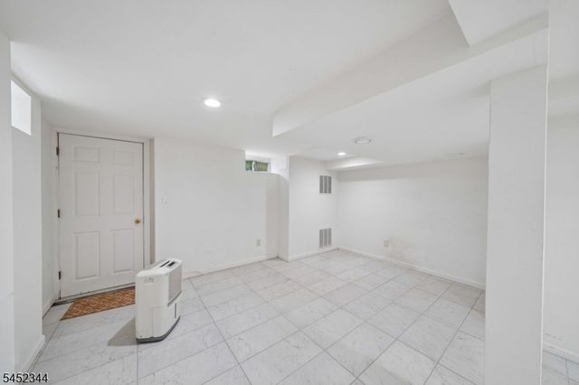 23 W Henry Pl, Woodbridge Twp., NJ 08830