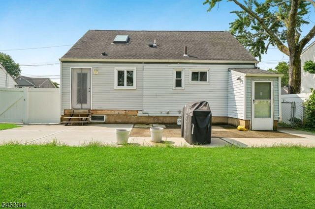 23 W Henry Pl, Woodbridge Twp., NJ 08830