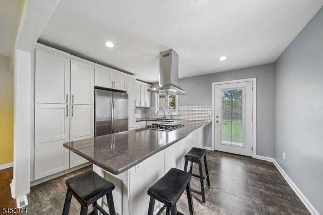 23 W Henry Pl, Woodbridge Twp., NJ 08830