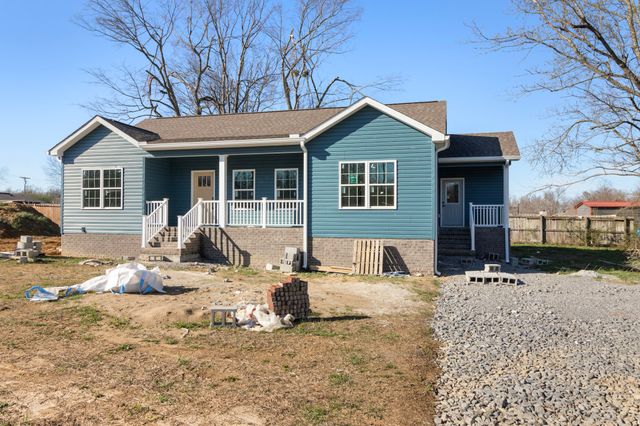 1997 Stevens Dr, Westmoreland, TN 37186