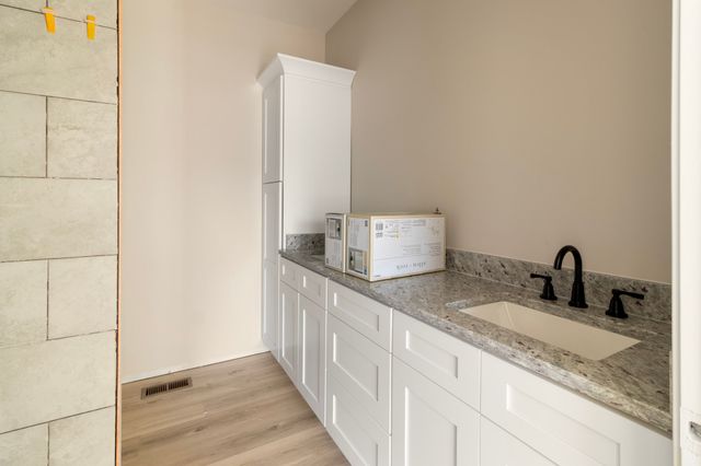 1997 Stevens Dr, Westmoreland, TN 37186