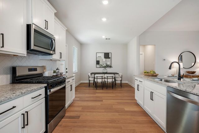 21559 Bluebonnet Bay Drive, Magnolia, TX 77354