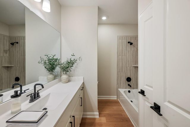 21559 Bluebonnet Bay Drive, Magnolia, TX 77354